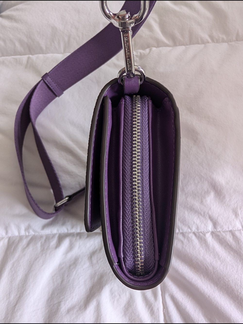 Michael Kors Jet Set Purple Signature Logo Crossbody Bag - Picture 9 of 10